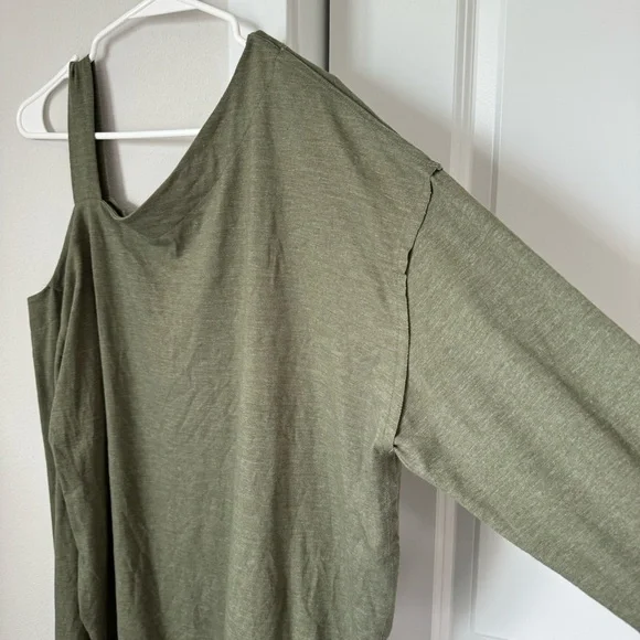 🎉HP!🎉 We the Free Saratoga Top Green Size Small Boho Asymmetric Off the Shoulder - Picture 5 of 14